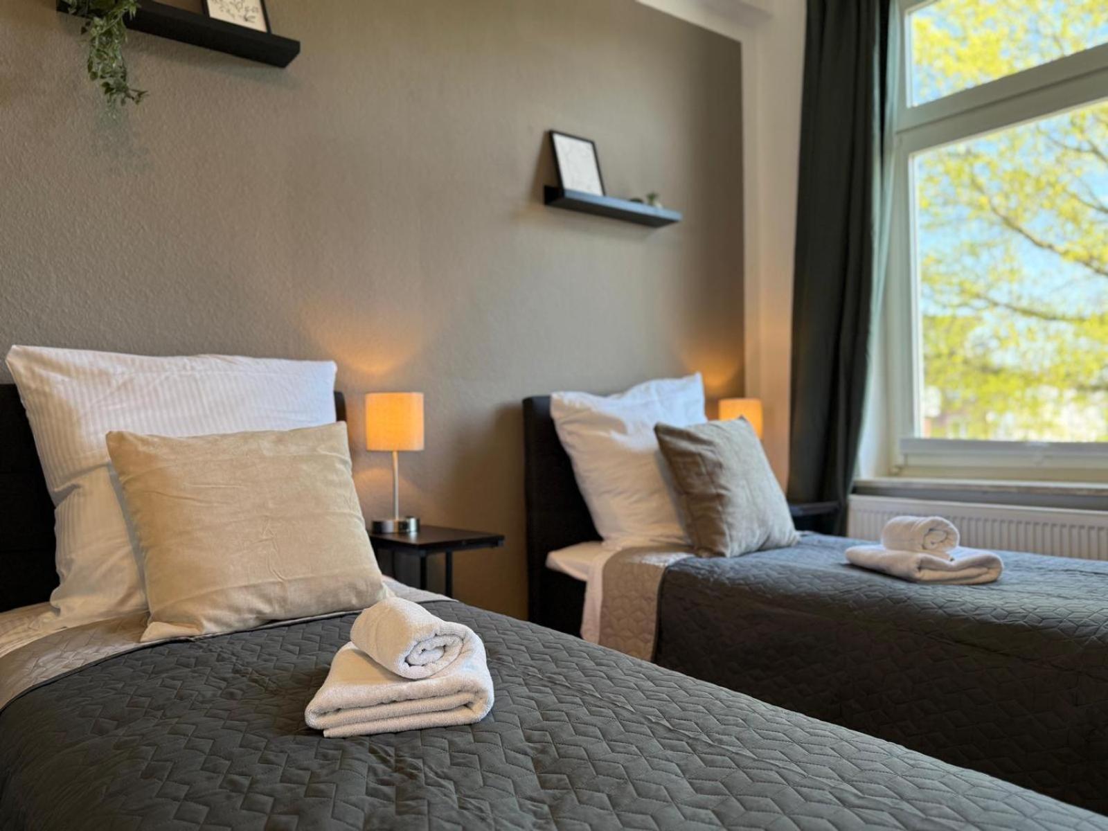 Tt Living Apartments Bonitas & Divinitas I 2 Schlafzimmer I Kueche I Vollbad I Waschmaschine Rellingen Exteriér fotografie