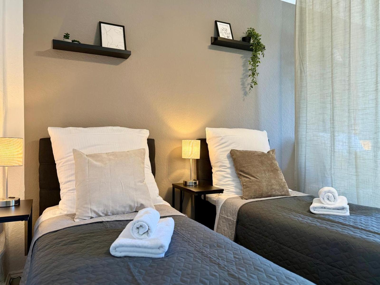 Tt Living Apartments Bonitas & Divinitas I 2 Schlafzimmer I Kueche I Vollbad I Waschmaschine Rellingen Exteriér fotografie