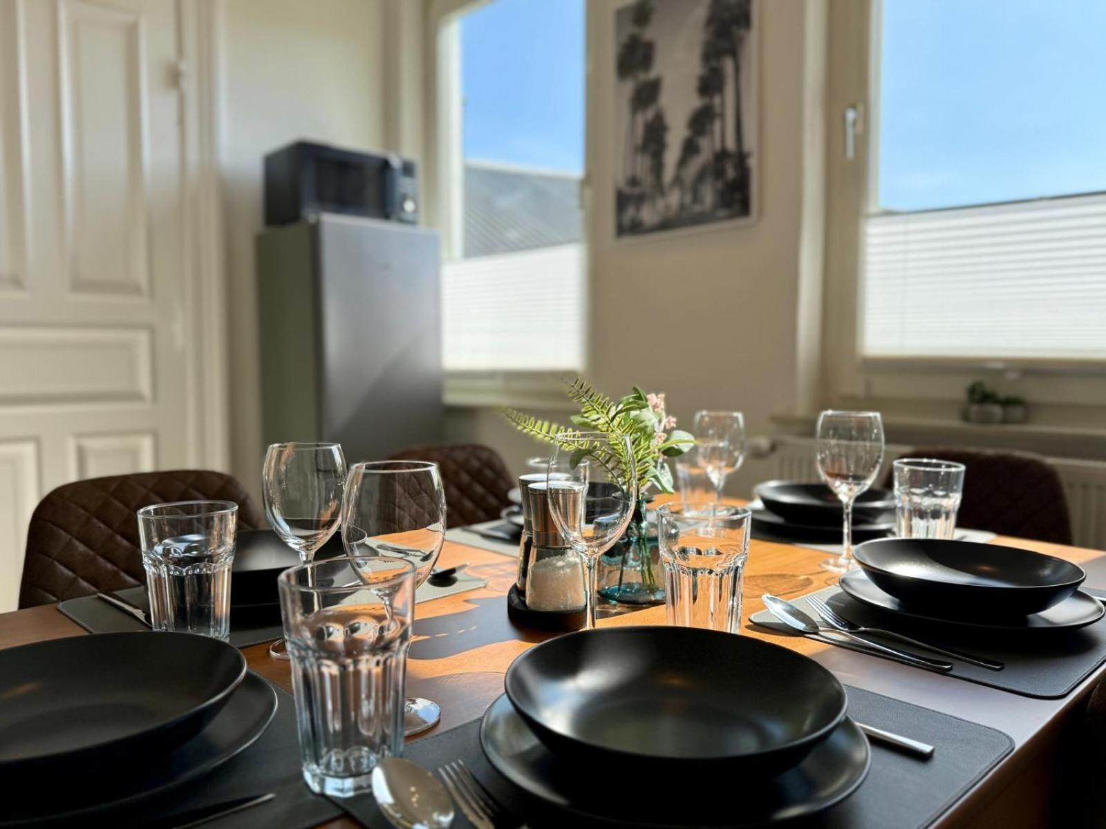 Tt Living Apartments Bonitas & Divinitas I 2 Schlafzimmer I Kueche I Vollbad I Waschmaschine Rellingen Exteriér fotografie